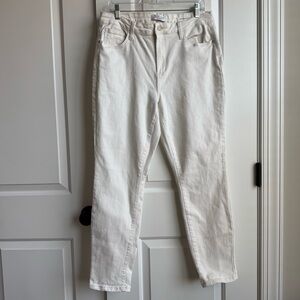 Judy Blue White Boyfriend Fit Jeans High Rise Size 13 / 31 EUC